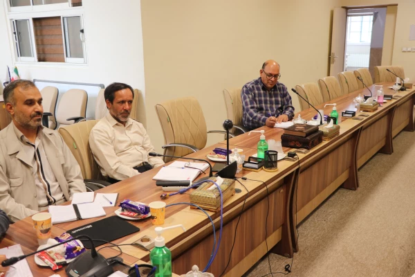 نشست مدیر ان دانشگاه فرهنگیان استان با مسئولین موسسه علمی مطالعاتی جنگ نرم سپاهان 7
