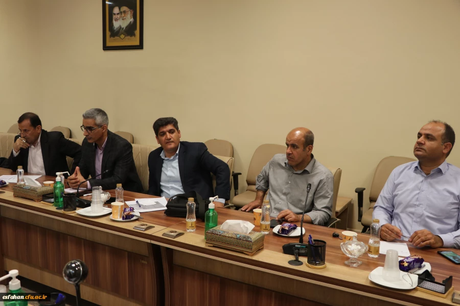 جلسه گروه های آموزشی 4