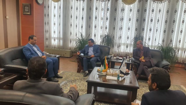 دیدار صمیمانه دکتر کجباف و هیات همراه با  وزیر محترم  آموزش و پرورش جناب آقای دکتر صحرایی 
 6