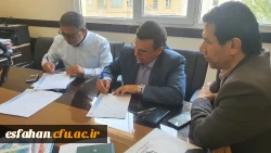 انعقاد تفاهم نامه برگزاری المپیاد ورزشی کشوری در استان اصفهان 
 5