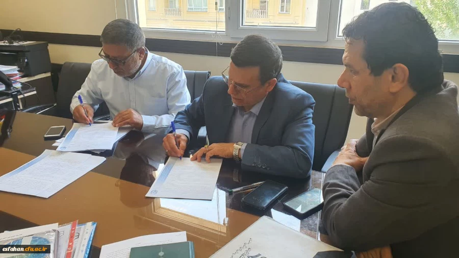 انعقاد تفاهم نامه برگزاری المپیاد ورزشی کشوری در استان اصفهان 
 5