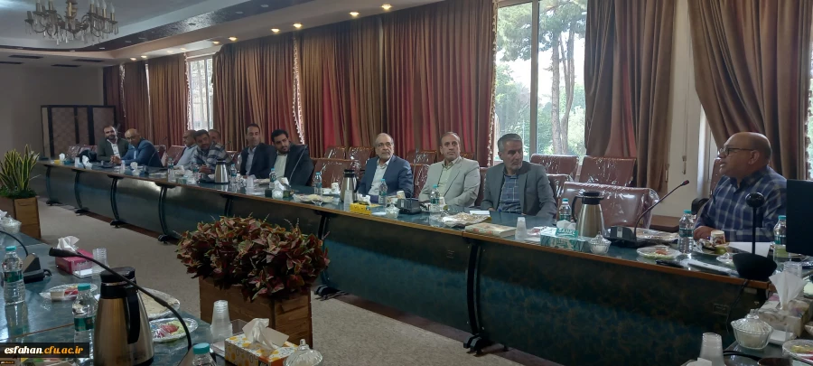 برگزاری جلسه بررسی سیستم تردد و حضور و غیاب دانشجویان 2