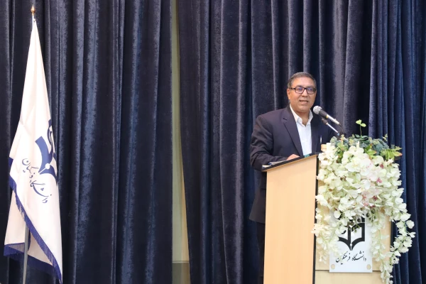 مراسم افتتاحیهٔ دورهٔ توان افزایی و بالندگی سرپرستان سراهای دانشجویی در دانشگاه فرهنگیان استان اصفهان
 10