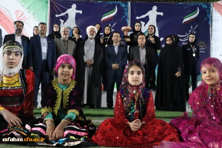 در جوار شهدای گمنام پردیس شهید باهنر برگزار گردید:

اختتامیه رشته های دو و میدانی و شنا بیست و چهارمین دوره المپیاد فرهنگی ورزشی