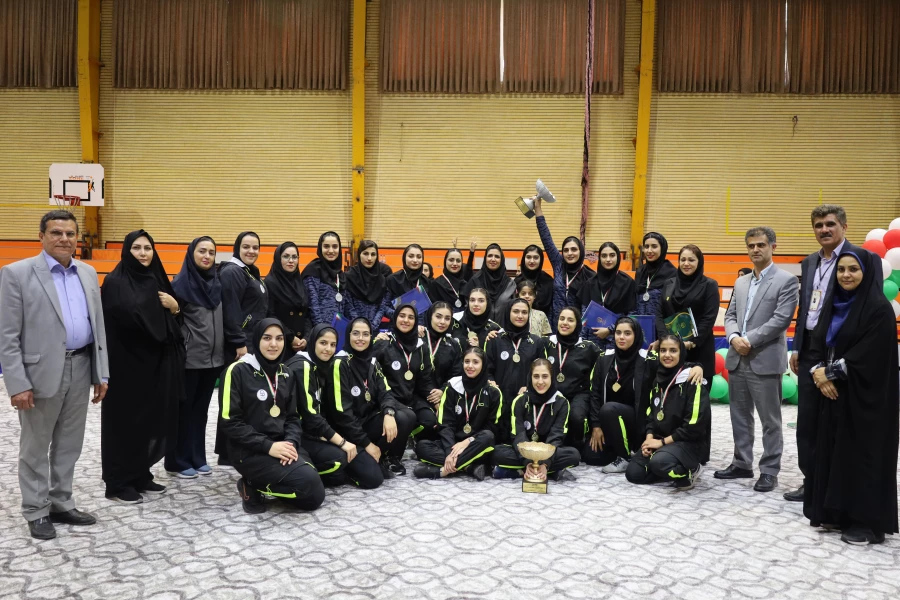بیست و چهارمین المپیاد فرهنگی ورزشی  بخش خواهران با اختتامییه رشته های والیبال و فوتسال به پایان رسید. 16