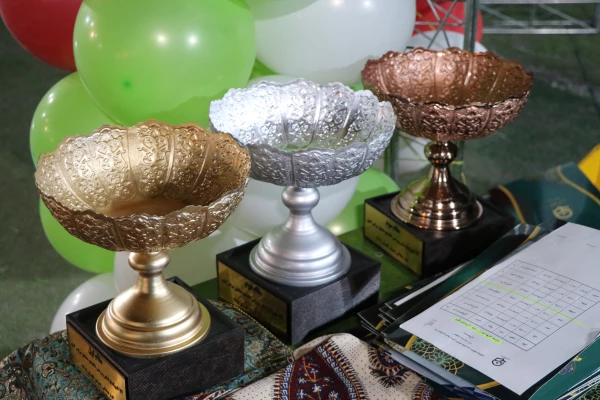 مراسم اختتامیه و اهدای مدال سه نفر برتر مسابقات دومیدانی بیست و چهارمین دوره المپیاد فرهنگی ورزشی دانشجو معلمان پسر دانشگاه فرهنگیان کل کشور 5