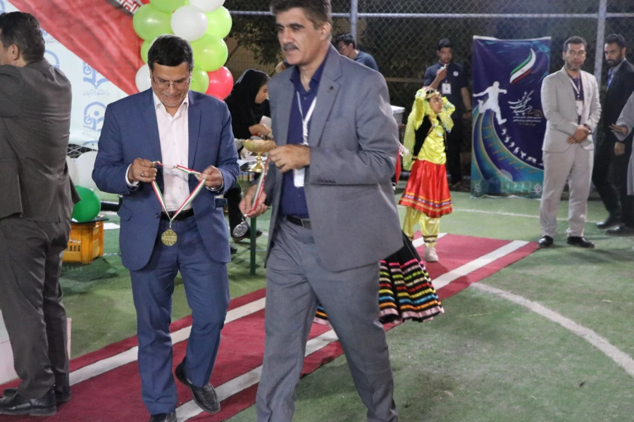 مراسم اختتامیه و اهدای مدال سه نفر برتر مسابقات دومیدانی بیست و چهارمین دوره المپیاد فرهنگی ورزشی دانشجو معلمان پسر دانشگاه فرهنگیان کل کشور 13