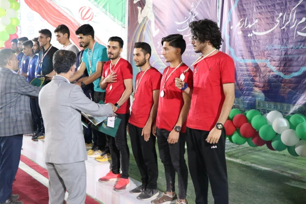 مراسم اختتامیه و اهدای مدال سه نفر برتر مسابقات دومیدانی بیست و چهارمین دوره المپیاد فرهنگی ورزشی دانشجو معلمان پسر دانشگاه فرهنگیان کل کشور 19