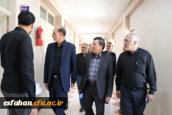 گفت وگو با دکترکجباف، ریاست دانشگاه فرهنگیان استان اصفهان در حاشیه فرآیند مصاحبه داوطلبان دانشگاه فرهنگیان استان اصفهان. 
 2