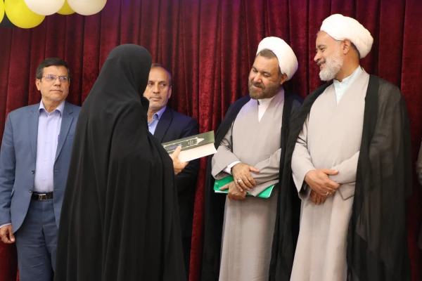 مراسم تودیع و معارفه سرپرست پردیس حضرت فاطمه زهرا(س) 5