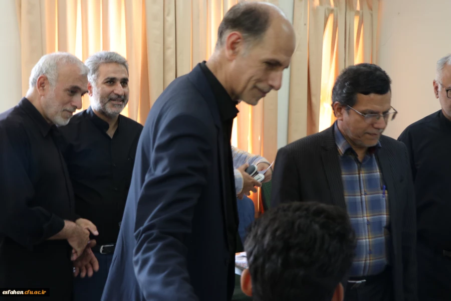 بازدید دکتر ابراهیمی مدیر کل آموزش و پرورش استان اصفهان در حاشیه فرآیند مصاحبه داوطلبان دانشگاه فرهنگیان استان اصفهان 6