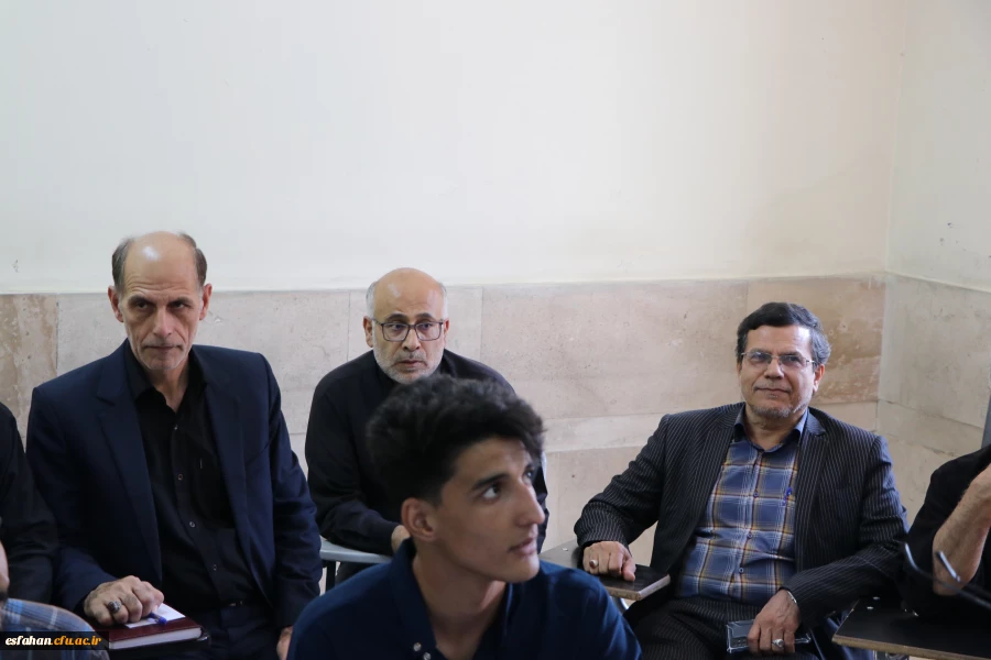 بازدید دکتر ابراهیمی مدیر کل آموزش و پرورش استان اصفهان در حاشیه فرآیند مصاحبه داوطلبان دانشگاه فرهنگیان استان اصفهان 8