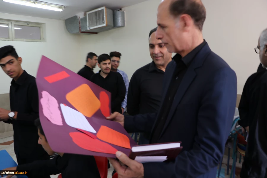 بازدید دکتر ابراهیمی مدیر کل آموزش و پرورش استان اصفهان در حاشیه فرآیند مصاحبه داوطلبان دانشگاه فرهنگیان استان اصفهان 19