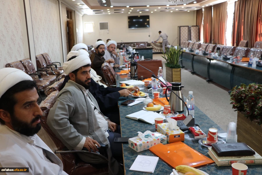 دوره یک روزه ائمه جماعات دانشگاه فرهنگیان استان اصفهان در پردیس شهید باهنر برگزار گردید  6