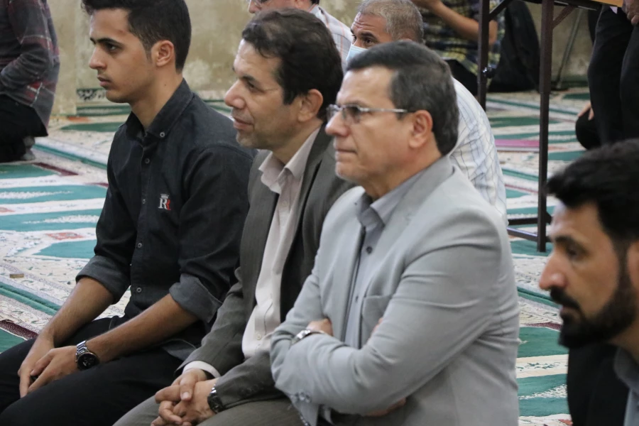 مراسم غبار روبی و عطر افشانی مزار مطهر شهدای گمنام پردیس شهید باهنر به مناسبت هفته دفاع مقدس و آغاز سال تحصیلی 6