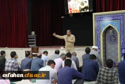 مراسم غبار روبی و عطر افشانی مزار مطهر شهدای گمنام پردیس شهید باهنر به مناسبت هفته دفاع مقدس و آغاز سال تحصیلی 8