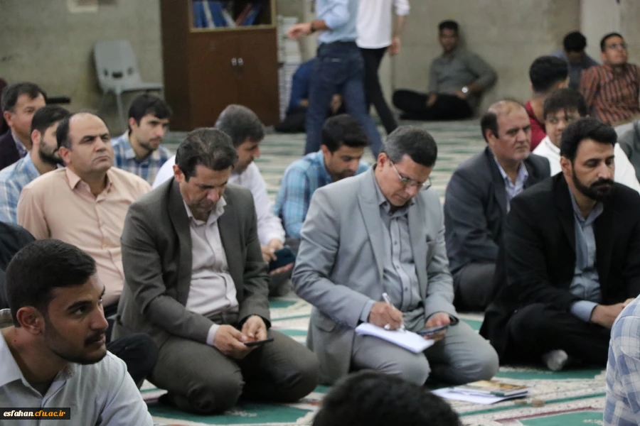 مراسم غبار روبی و عطر افشانی مزار مطهر شهدای گمنام پردیس شهید باهنر به مناسبت هفته دفاع مقدس و آغاز سال تحصیلی 11