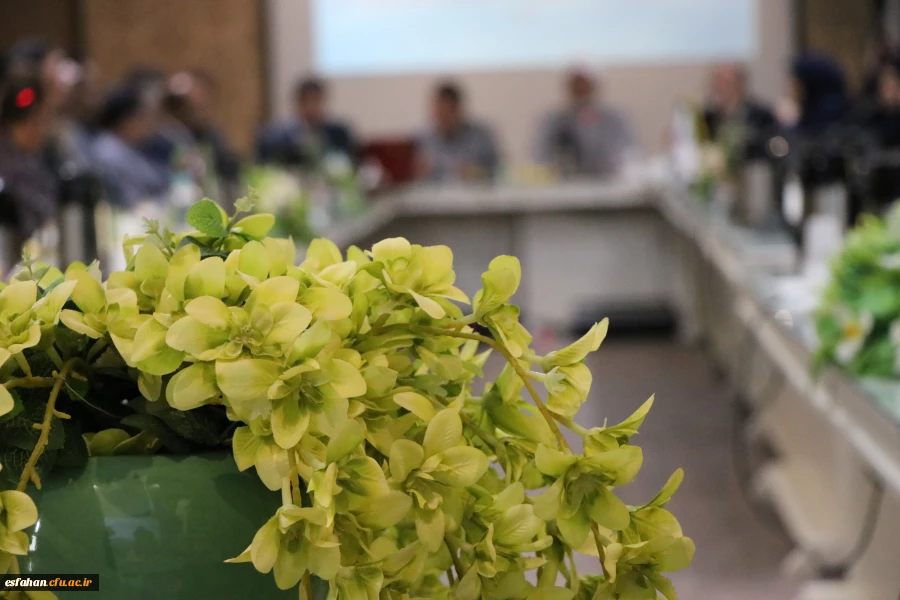 تجلیل و تکریم جمعی از همکاران بازنشسته  مدیریت استانی، پردیسها و مراکز دانشگاه فرهنگیان استان اصفهان  8