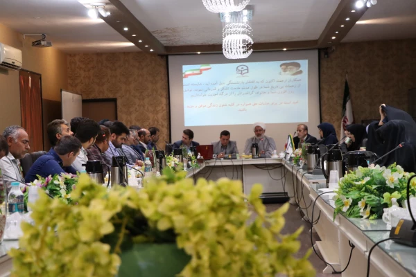 تجلیل و تکریم جمعی از همکاران بازنشسته  مدیریت استانی، پردیسها و مراکز دانشگاه فرهنگیان استان اصفهان  9