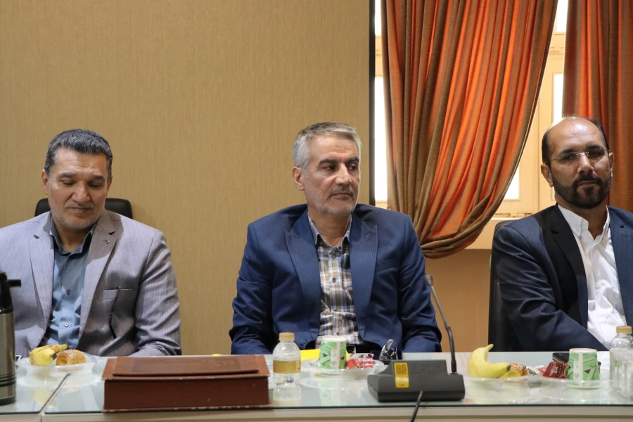 تجلیل و تکریم جمعی از همکاران بازنشسته  مدیریت استانی، پردیسها و مراکز دانشگاه فرهنگیان استان اصفهان  12