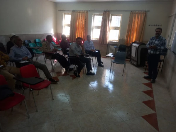 دوره توانمند سازی موسسان  و مدیران مدارس غیر انتفاعی  نواحی ۱ و ۲ و ۴ و ۶ آموزش و پرورش شهر اصفهان  13