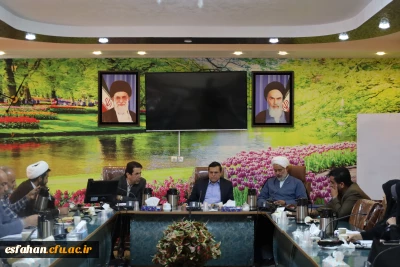 در سالن جلسات پردیس شهید باهنر برگزار گردید:

جلسه رسانه استادی 