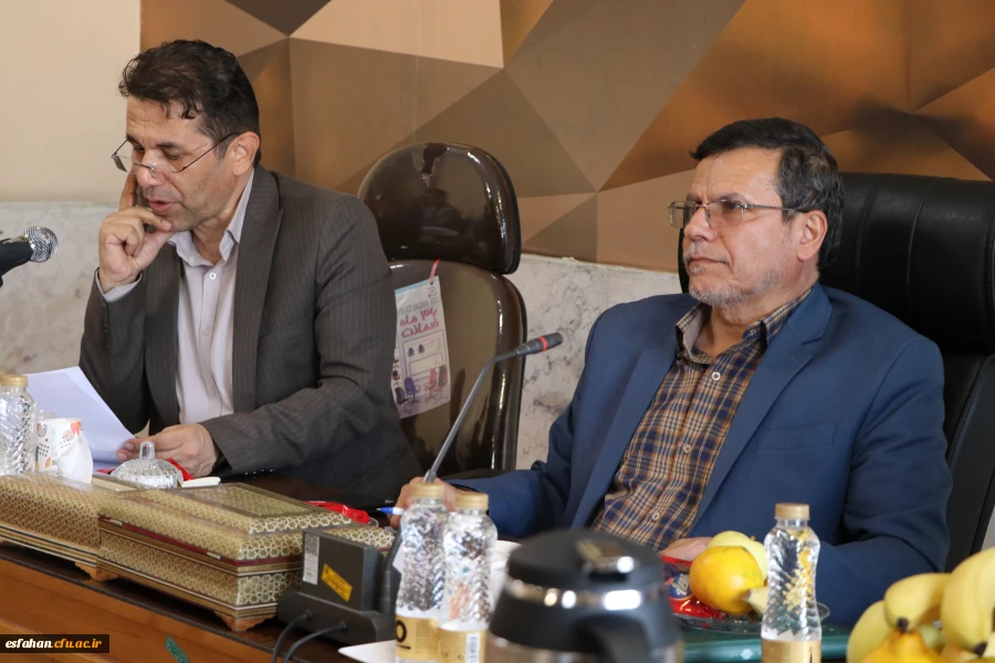 تشکیل جلسه شورای مدیریت و نظارت دانشگاه فرهنگیان استان اصفهان 5