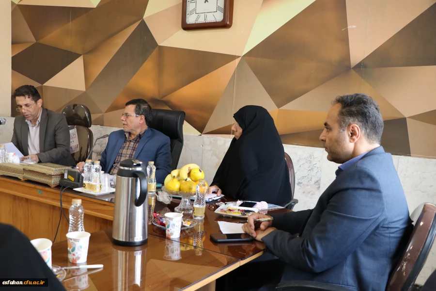 تشکیل جلسه شورای مدیریت و نظارت دانشگاه فرهنگیان استان اصفهان 7