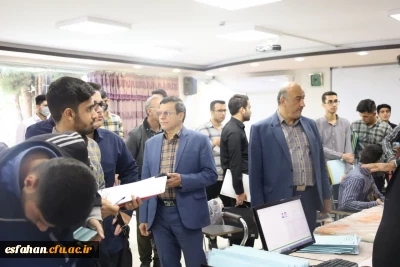 بازدید رئیس دانشگاه فرهنگیان استان اصفهان و مسئولین دانشگاه از  حوزه های ثبت نام حضوری در پردیس ها و مراکز 