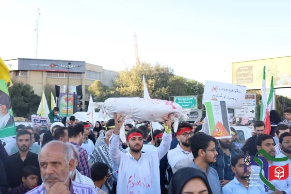 راهپیمایی، حضور و تجمع اساتید، کارکنان و دانشجو معلمان دانشگاه فرهنگیان پردیس ها و مراکز استان اصفهان در پی جنایت رژیم کودکش و جنایتکار اشغالگر قدس در حمله به بیمارستان المعمدانی نوار غزه 12