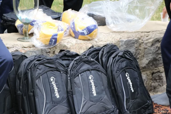 همایش کوه گشت به مناسبت بزرگداشت هفته تربیت بدنی با حضور رئیس و دانشجویان دانشگاه فرهنگیان استان اصفهان  7