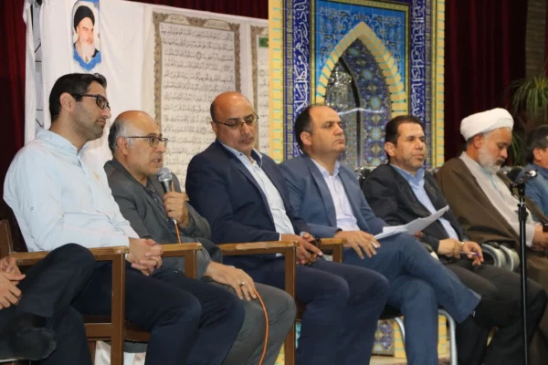 جلسه پرسش و پاسخ دانشجو معلمان با مسئولین دانشگاه فرهنگیان استان اصفهان  4