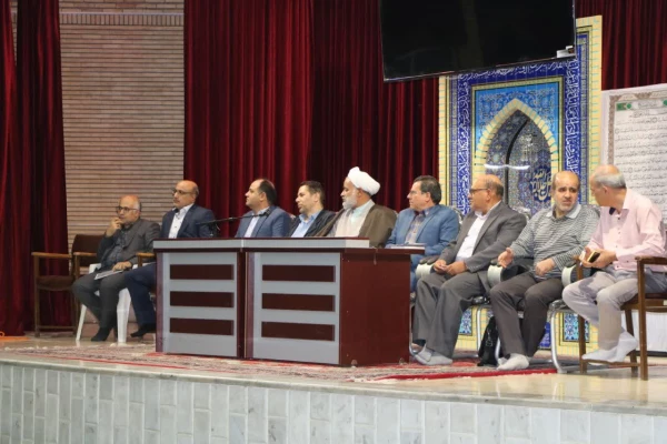 جلسه پرسش و پاسخ دانشجو معلمان با مسئولین دانشگاه فرهنگیان استان اصفهان  8