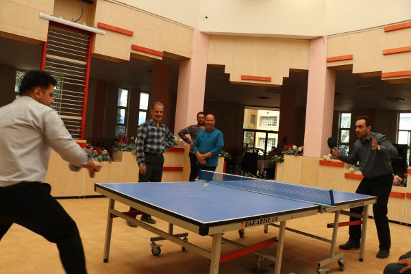 مسابقات ورزشی کارکنان مدیریت امور پردیس های دانشگاه فرهنگیان استان اصفهان  3