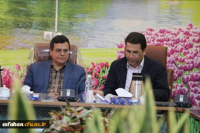 در سالن جلسات پردیس شهید باهنر برگزار گردید

برگزاری دومین جلسه شورای صنفی دانشگاه فرهنگیان استان اصفهان 