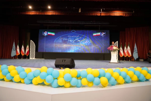 سفر استانی وزیر آموزش و پرورش به استان اصفهان و دیدار با دانشجو معلمان و دانش آموزان در آستانه فرارسیدن روز دانش آموز  18