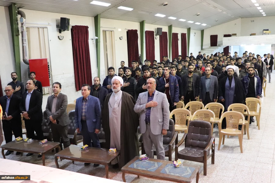 نشست صمیمی رئیس و مسئولین دانشگاه فرهنگیان استان اصفهان با دانشجویان مرکز شهید آیت نجف آباد 2