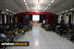 نشست صمیمی رئیس و مسئولین دانشگاه فرهنگیان استان اصفهان با دانشجویان مرکز شهید آیت نجف آباد 6