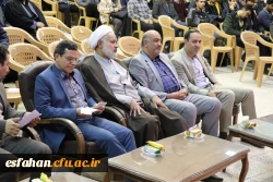 نشست صمیمی رئیس و مسئولین دانشگاه فرهنگیان استان اصفهان با دانشجویان مرکز شهید آیت نجف آباد 11
