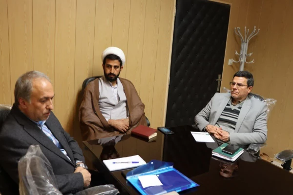 نشست مدیر دفتر هماهنگی کانون های استانی بسیج اساتید دانشگاه فرهنگیان کشور با ریاست و مسئولین بسیج اساتید دانشگاه فرهنگیان اصفهان 5