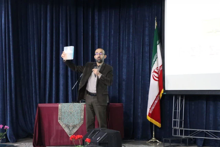 سخنرانی علمی "کوانتوم یک ابزار قوی برای درک خلقت" 2