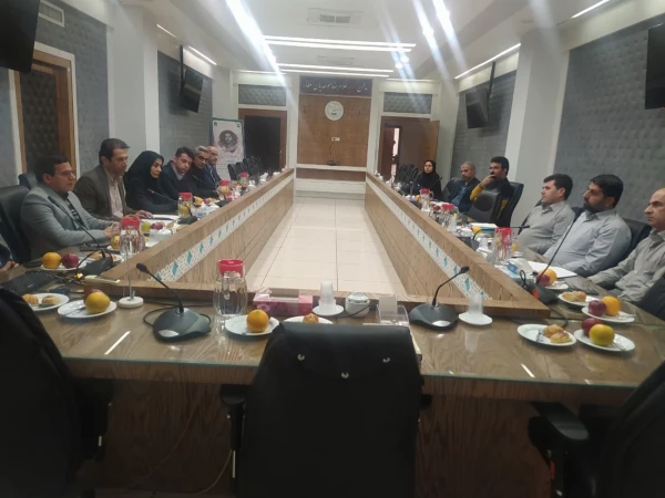 نشست مشترک رئیس و تیم پژوهشی دانشگاه فرهنگیان با معاون  پژوهشی دانشگاه اصفهان  و مدیران پژوهشی دانشگاه اصفهان 2