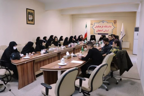 برگزاری کارگاه آموزشی خبر نویسی و طراحی پوستر 4