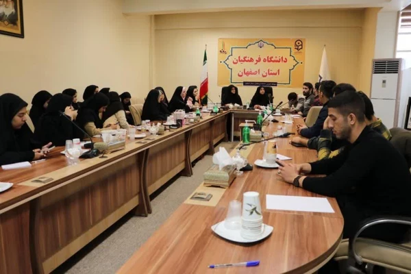 برگزاری کارگاه آموزشی خبر نویسی و طراحی پوستر 5