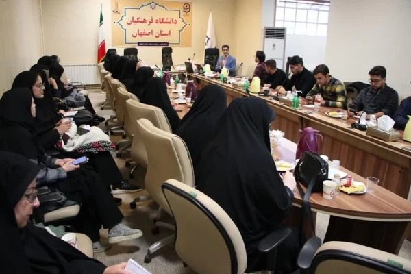 برگزاری کارگاه آموزشی خبر نویسی و طراحی پوستر 7