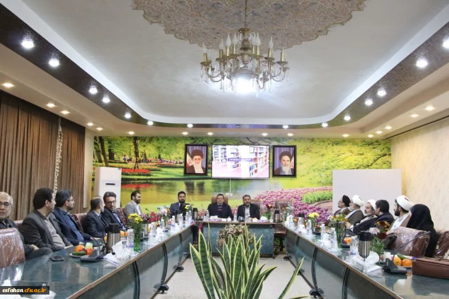 نشست روسا و مسئولین نهاد نمایندگی مقام معظم رهبری در دانشگاه های استان، نماینده مردم اصفهان در مجلس شورای اسلامی ومدیر امور بین الملل دانشگاه فرهنگیان 4