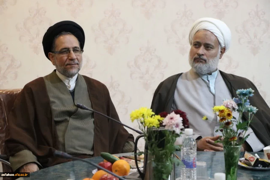 نشست روسا و مسئولین نهاد نمایندگی مقام معظم رهبری در دانشگاه های استان، نماینده مردم اصفهان در مجلس شورای اسلامی ومدیر امور بین الملل دانشگاه فرهنگیان 8