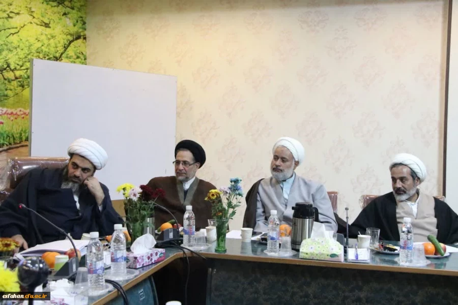 نشست روسا و مسئولین نهاد نمایندگی مقام معظم رهبری در دانشگاه های استان، نماینده مردم اصفهان در مجلس شورای اسلامی ومدیر امور بین الملل دانشگاه فرهنگیان 14