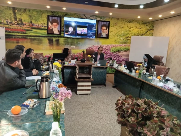 سلسله وبینار بین المللی با موضوع ادبیات مقاومت  4