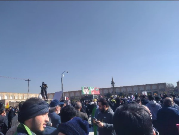 حضور دانشجو معلمان کارکنان و اساتید دانشگاه فرهنگیان استان اصفهان درجشن پیروزی انقلاب اسلامی 6